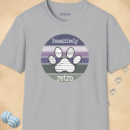 GeekWear Cat Pawsitively Retro T-Shirt