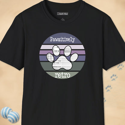 GeekWear Cat Pawsitively Retro T-Shirt